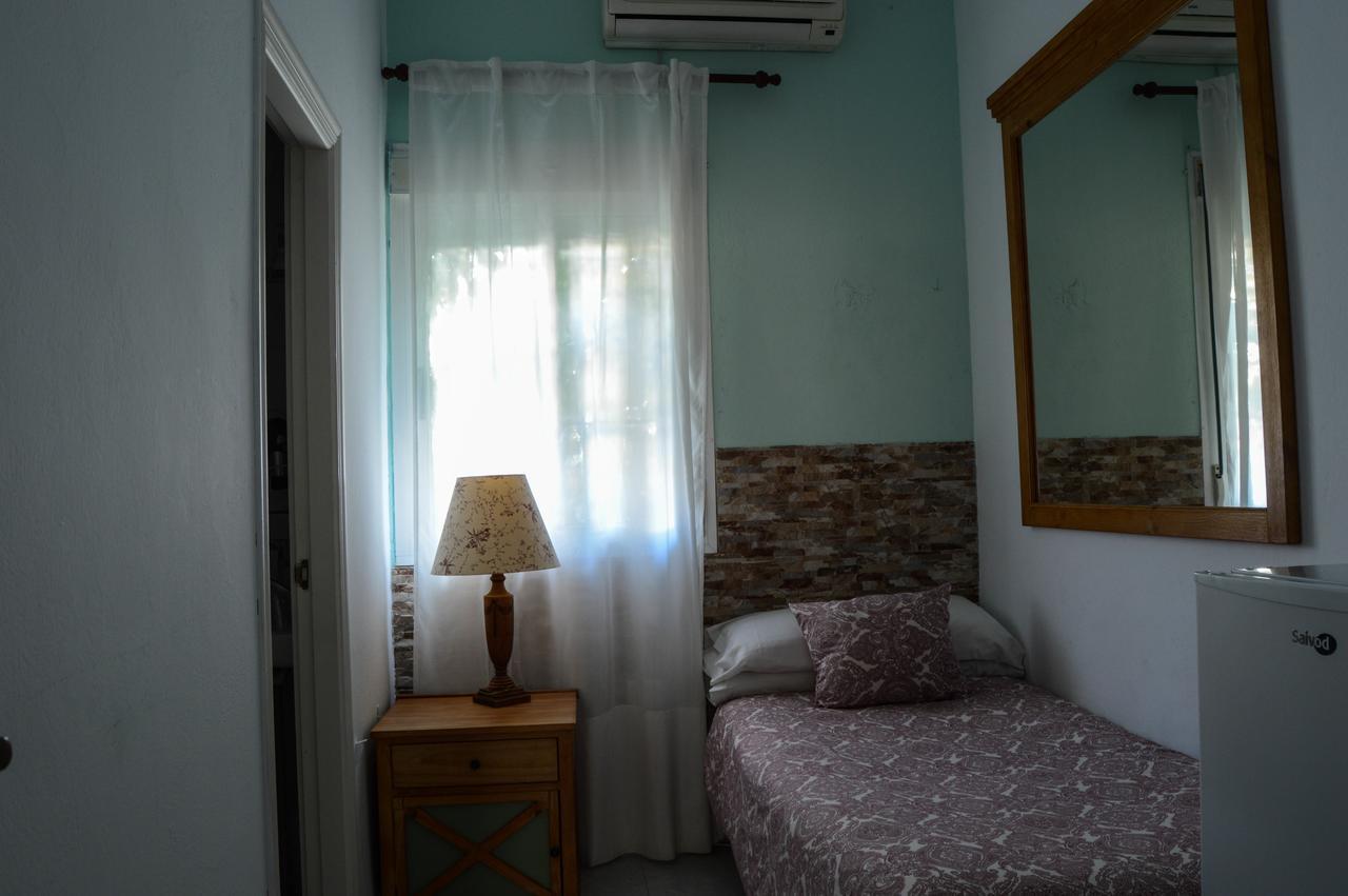 Hostal Playa Hidalgo Rota Exterior foto